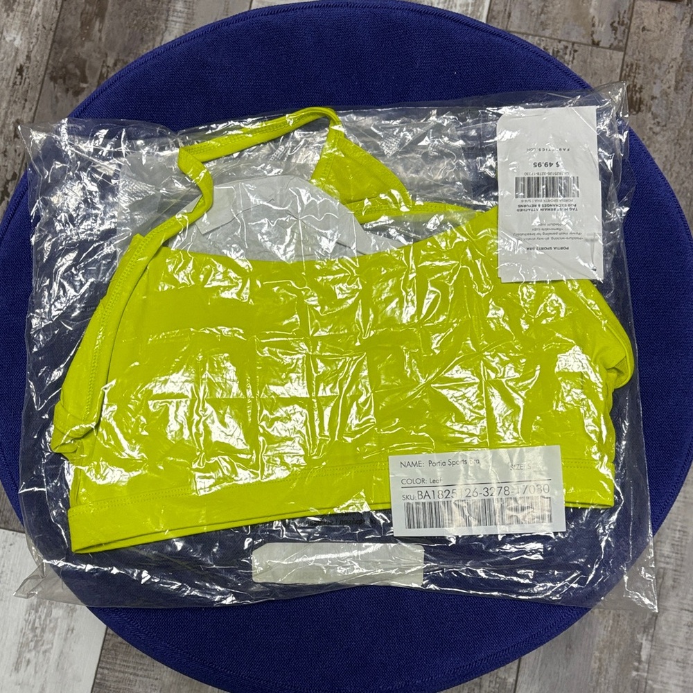 Fabletics Women's Bright Yellow Puffer